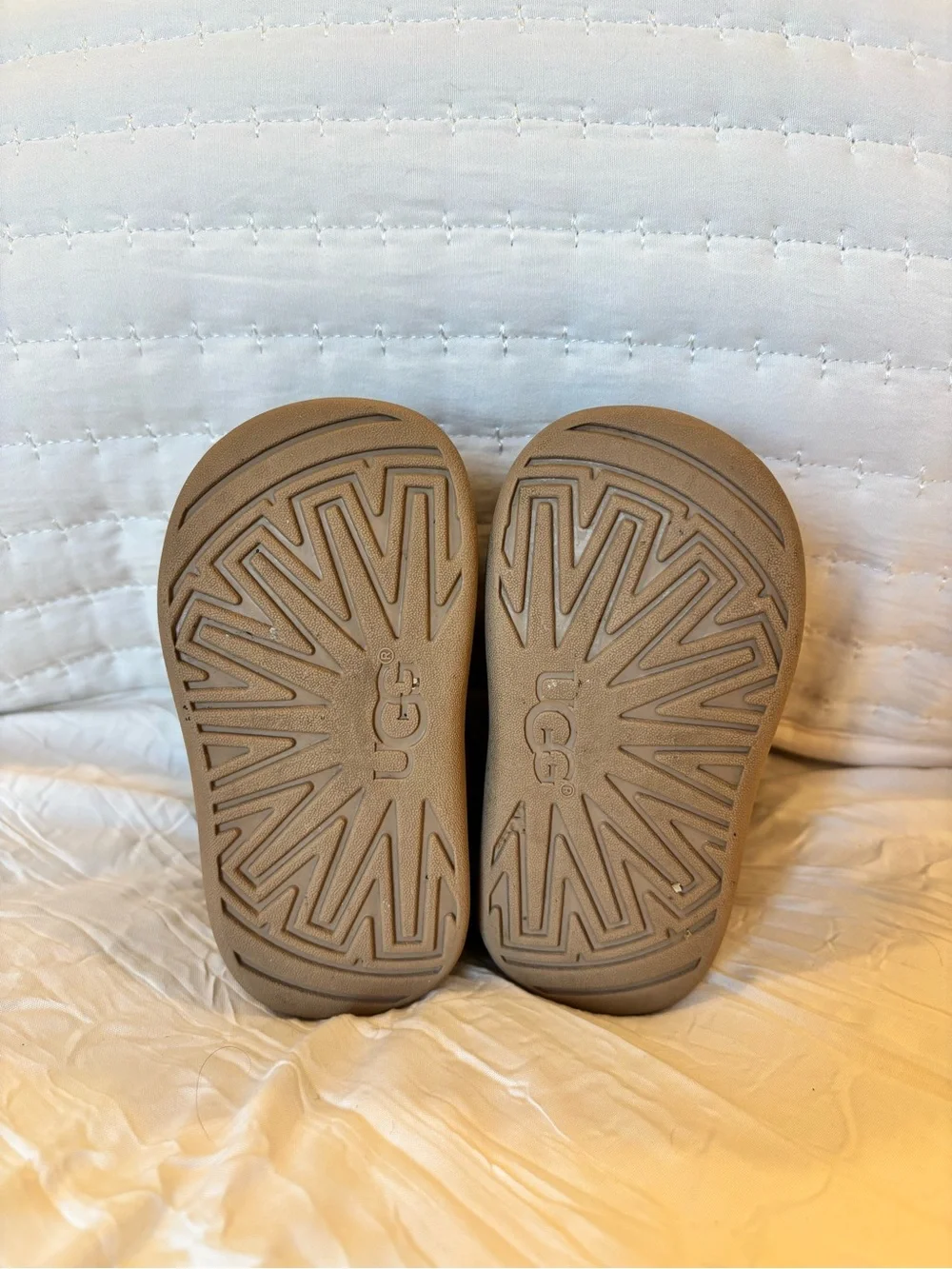 UGG Baby 2/3 Chestnut Suede Velcro Boot